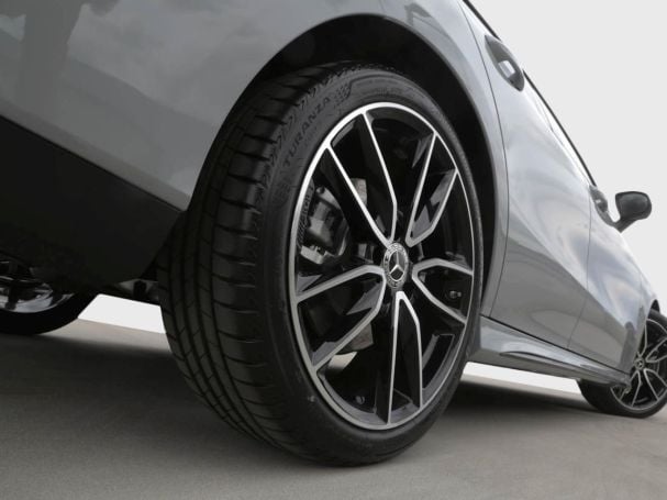 Mercedes-Benz CLA 200 d Shooting Brake AMG Night Panorama AHK