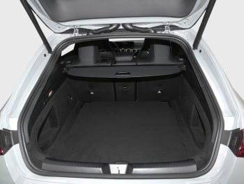 Mercedes-Benz CLA 200 d Shooting Brake AMG Night Panorama AHK