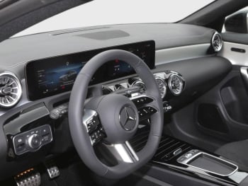 Mercedes-Benz CLA 200 d Shooting Brake AMG Night Panorama AHK