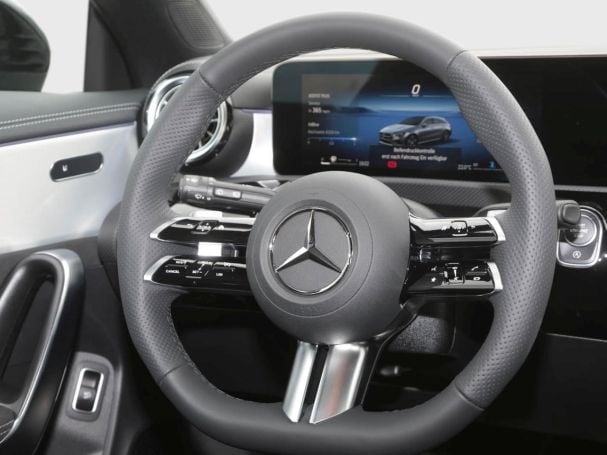 Mercedes-Benz CLA 200 d Shooting Brake AMG Night Panorama AHK Mercedes-Benz CLA 200 d Shooting Brake AMG Night Panorama AHK