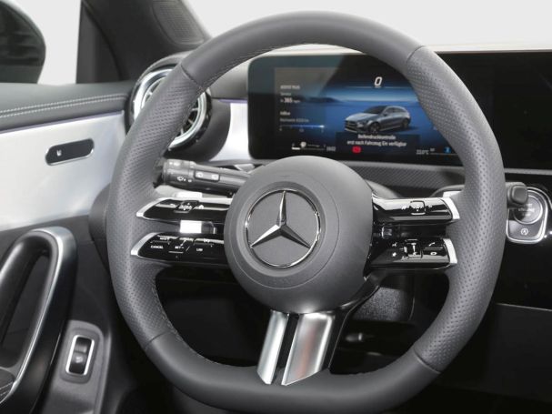 Mercedes-Benz CLA 200 d Shooting Brake AMG Night Panorama AHK