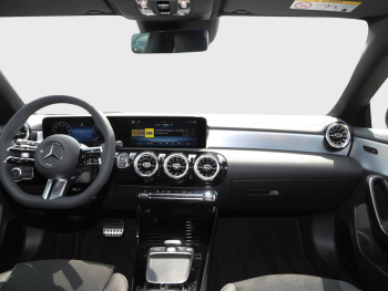 Mercedes-Benz CLA 200 d Shooting Brake AMG Night Panorama AHK