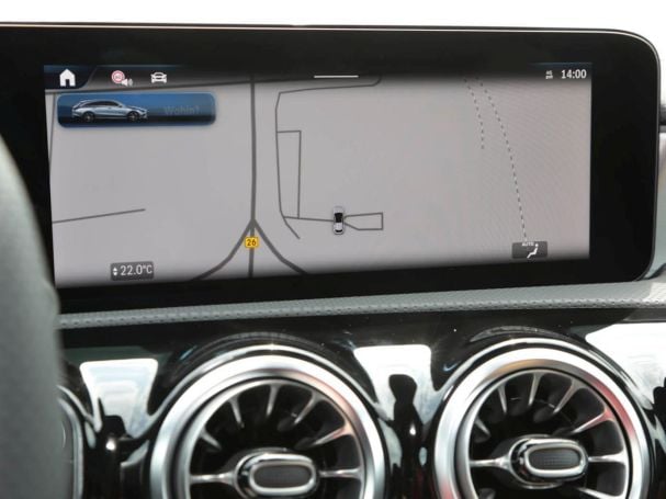 Mercedes-Benz CLA 200 d Shooting Brake AMG Night Panorama AHK