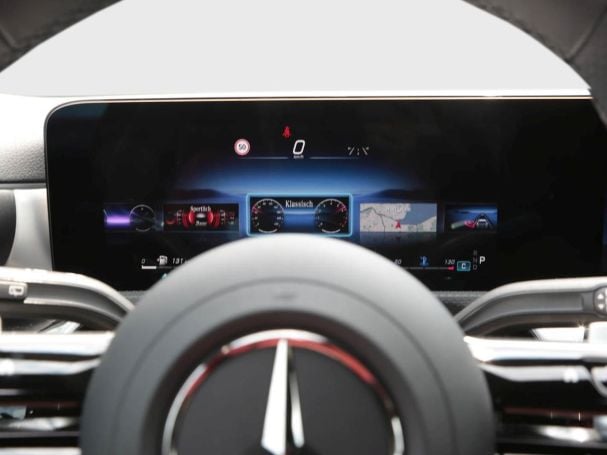 Mercedes-Benz CLA 200 d Shooting Brake AMG Night Panorama AHK