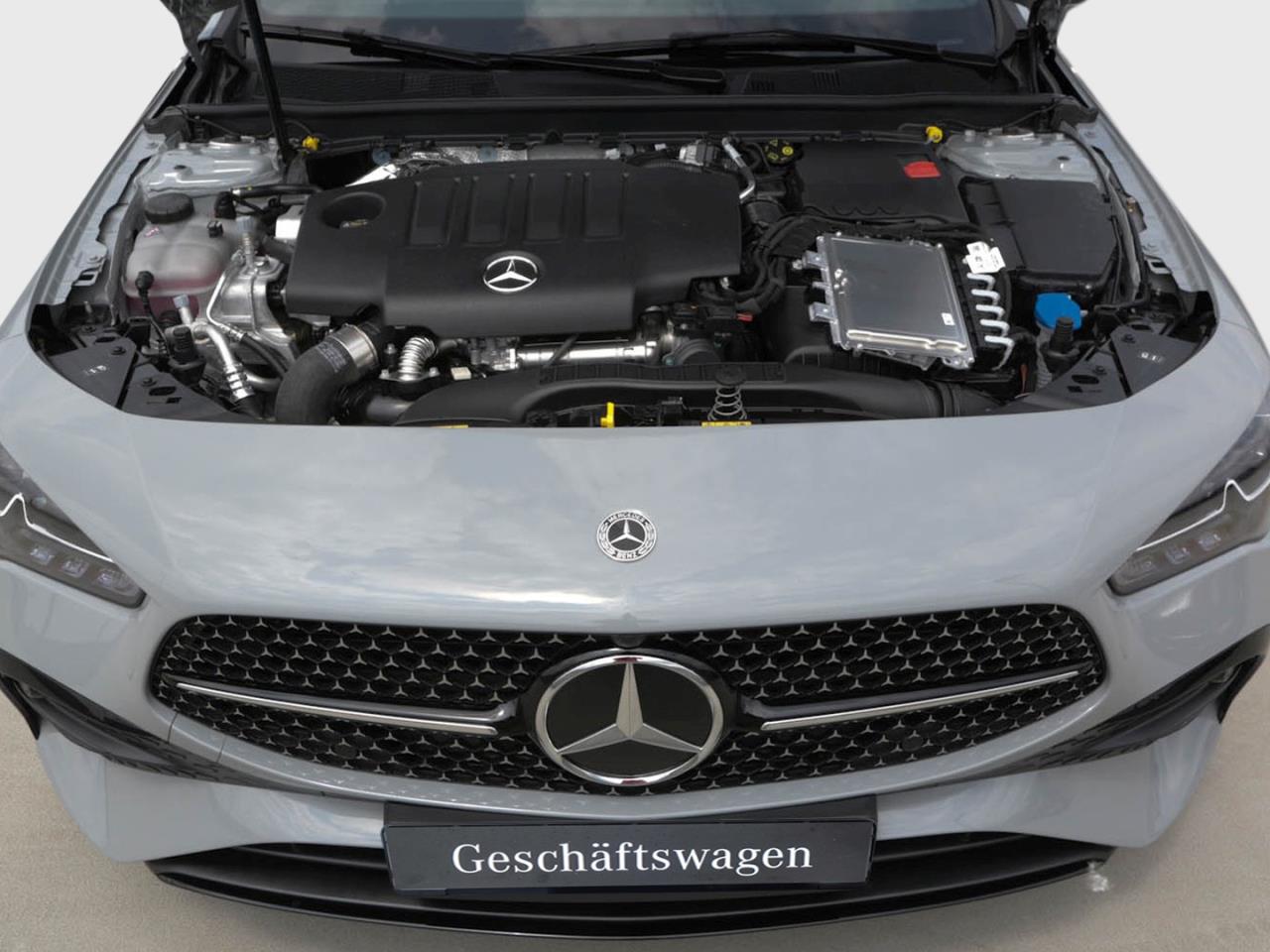 Mercedes-Benz CLA 200 d Shooting Brake AMG Night Panorama AHK