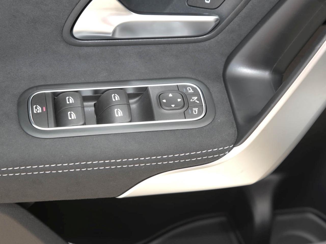 Mercedes-Benz CLA 200 d Shooting Brake AMG Night Panorama AHK