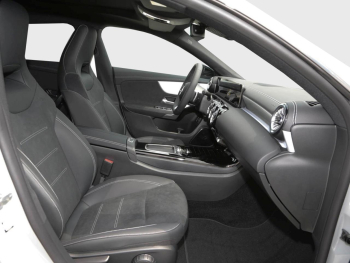 Mercedes-Benz CLA 200 d Shooting Brake AMG Night Panorama AHK