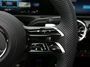 Mercedes-Benz CLA 200 d Shooting Brake AMG Night Kamera AHK