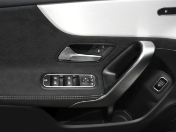 Mercedes-Benz CLA 200 d Shooting Brake AMG Night Kamera AHK