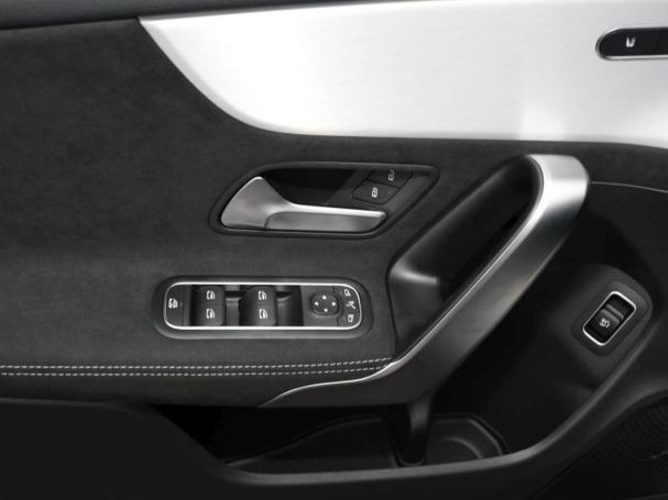 Mercedes-Benz CLA 200 d Shooting Brake AMG Night Kamera AHK