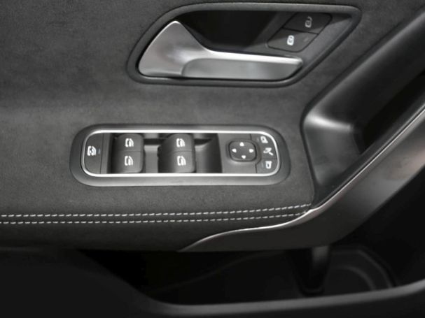 Mercedes-Benz CLA 200 d Shooting Brake AMG Night Kamera AHK