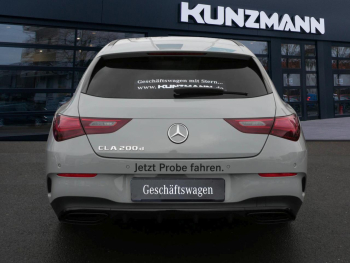 Mercedes-Benz CLA 200 d Shooting Brake AMG Night Kamera AHK