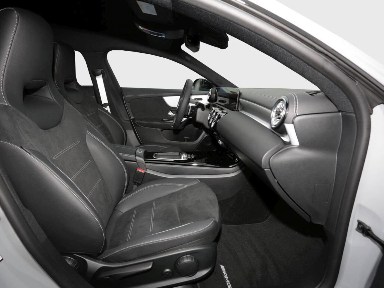 Mercedes-Benz CLA 200 d Shooting Brake AMG Night Kamera AHK