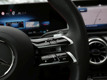 Mercedes-Benz CLA 200 SB AMG MBUX Navi-Prem Panorama SpurH 360°