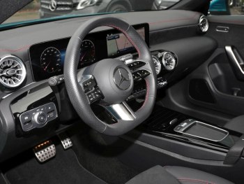Mercedes-Benz CLA 200 SB AMG MBUX Navi-Prem Panorama SpurH 360°