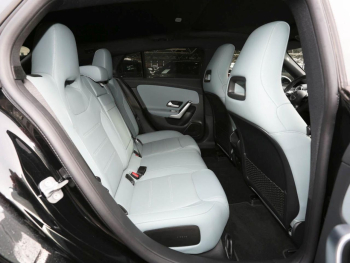 Mercedes-Benz CLA 200 SB AMG Panorama Distronic Memory Park-P