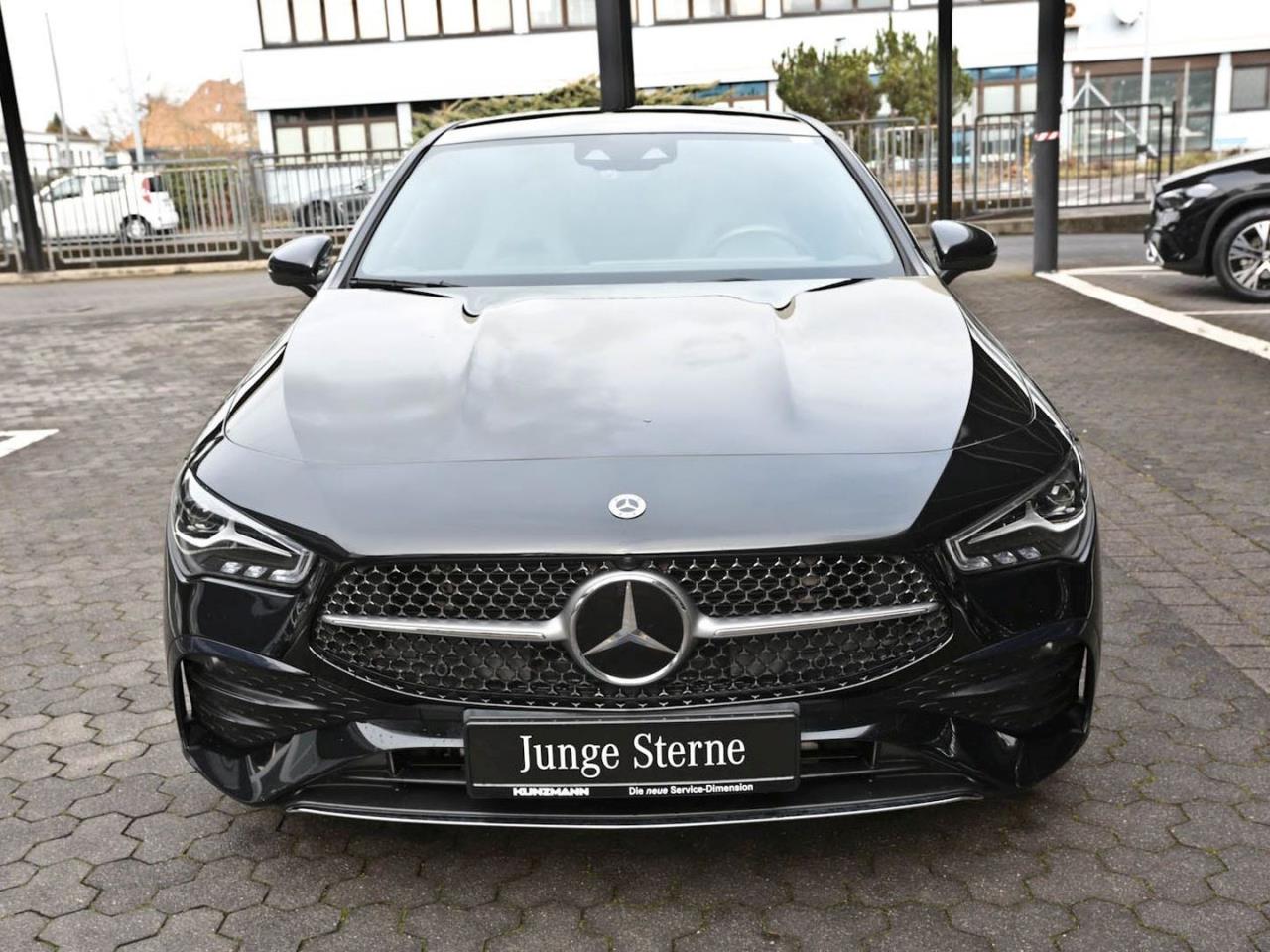 Mercedes-Benz CLA 200 SB AMG Panorama Distronic Memory Park-P