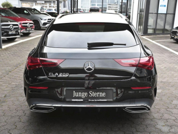 Mercedes-Benz CLA 200 SB AMG Panorama Distronic Memory Park-P
