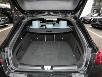 Mercedes-Benz CLA 200 SB AMG Panorama Distronic Memory Park-P