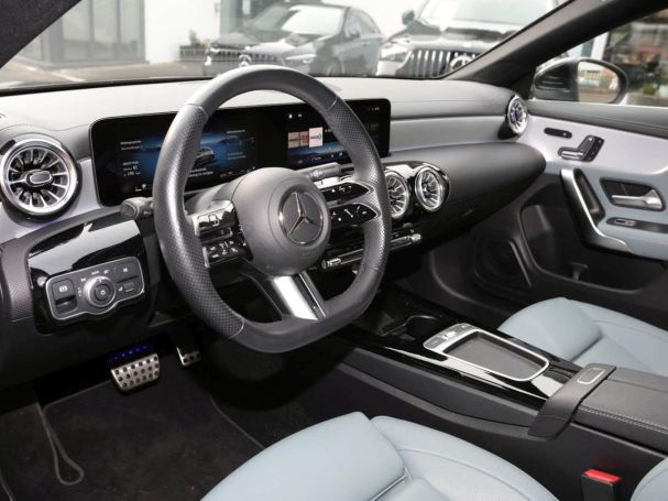 Mercedes-Benz CLA 200 SB AMG Panorama Distronic Memory Park-P