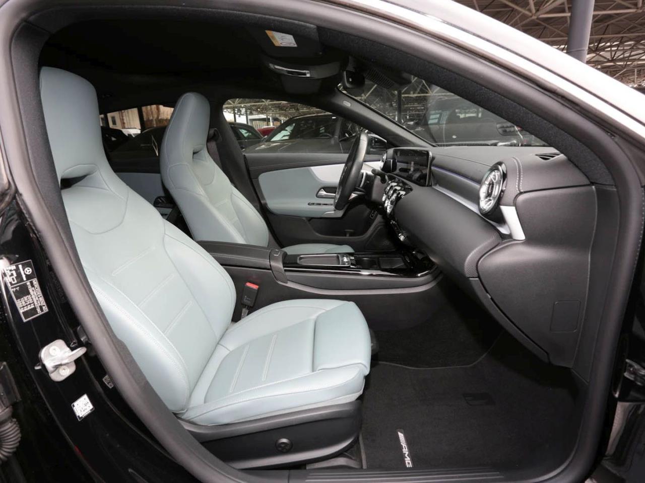 Mercedes-Benz CLA 200 SB AMG Panorama Distronic Memory Park-P