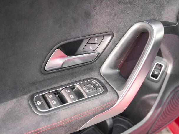 Mercedes-Benz CLA 200 SB AMG Night MBUX Navi EasyP Ambiente