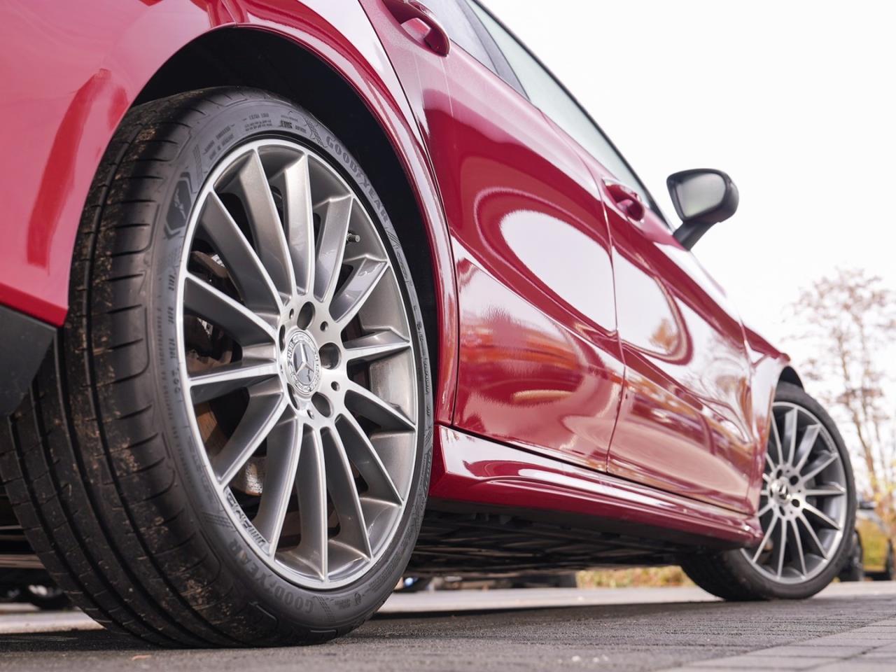 Mercedes-Benz CLA 200 SB AMG Night MBUX Navi EasyP Ambiente