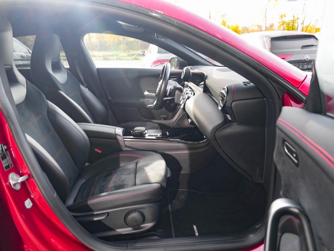 Mercedes-Benz CLA 200 SB AMG Night MBUX Navi EasyP Ambiente