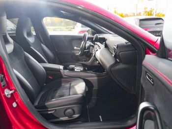 Mercedes-Benz CLA 200 SB AMG Night MBUX Navi EasyP Ambiente