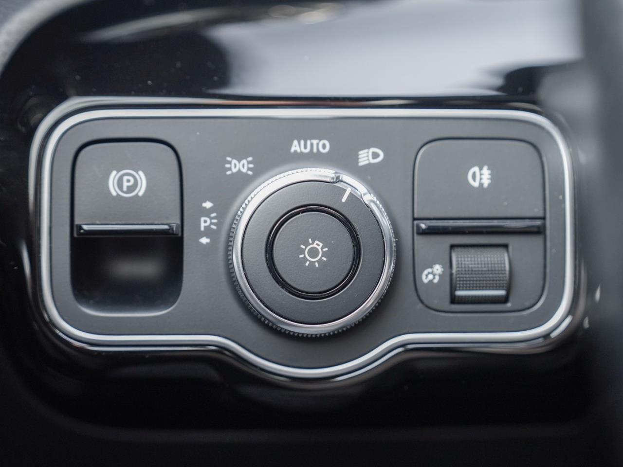 Mercedes-Benz CLA 200 SB AMG Night MBUXNavi+ Kamera Easy-Pack