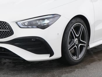 Mercedes-Benz CLA 200 SB AMG Night Panorama Kamera Easy-P AHK