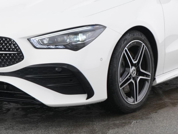 Mercedes-Benz CLA 200 SB AMG Night Panorama Kamera Easy-P AHK