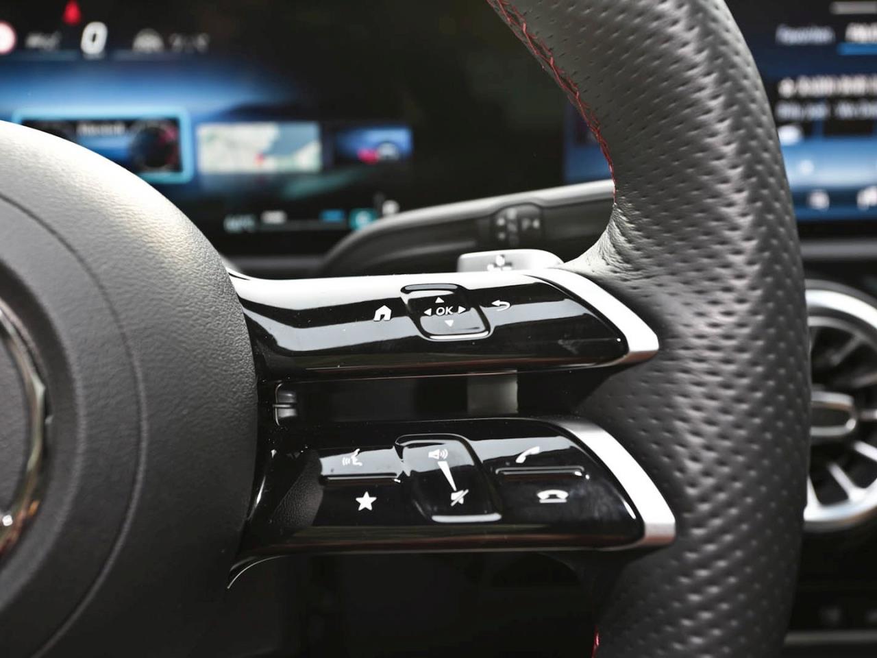 Mercedes-Benz CLA 200 SB AMG Night Panorama Distronic 360°