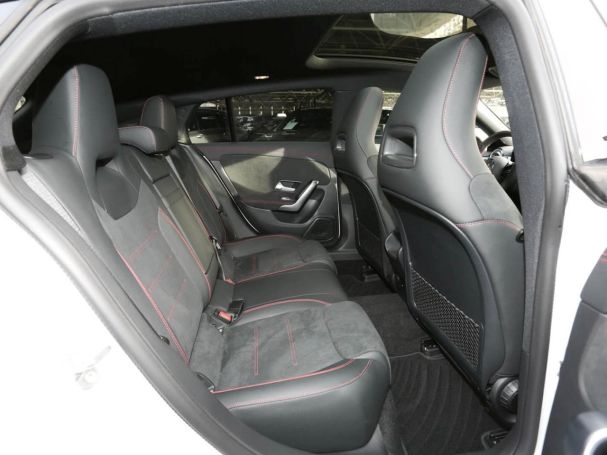 Mercedes-Benz CLA 200 SB AMG Night Panorama Distronic 360°