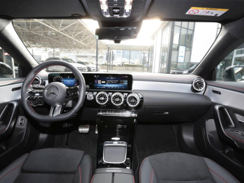 Mercedes-Benz CLA 200 SB AMG Night Panorama Distronic 360°