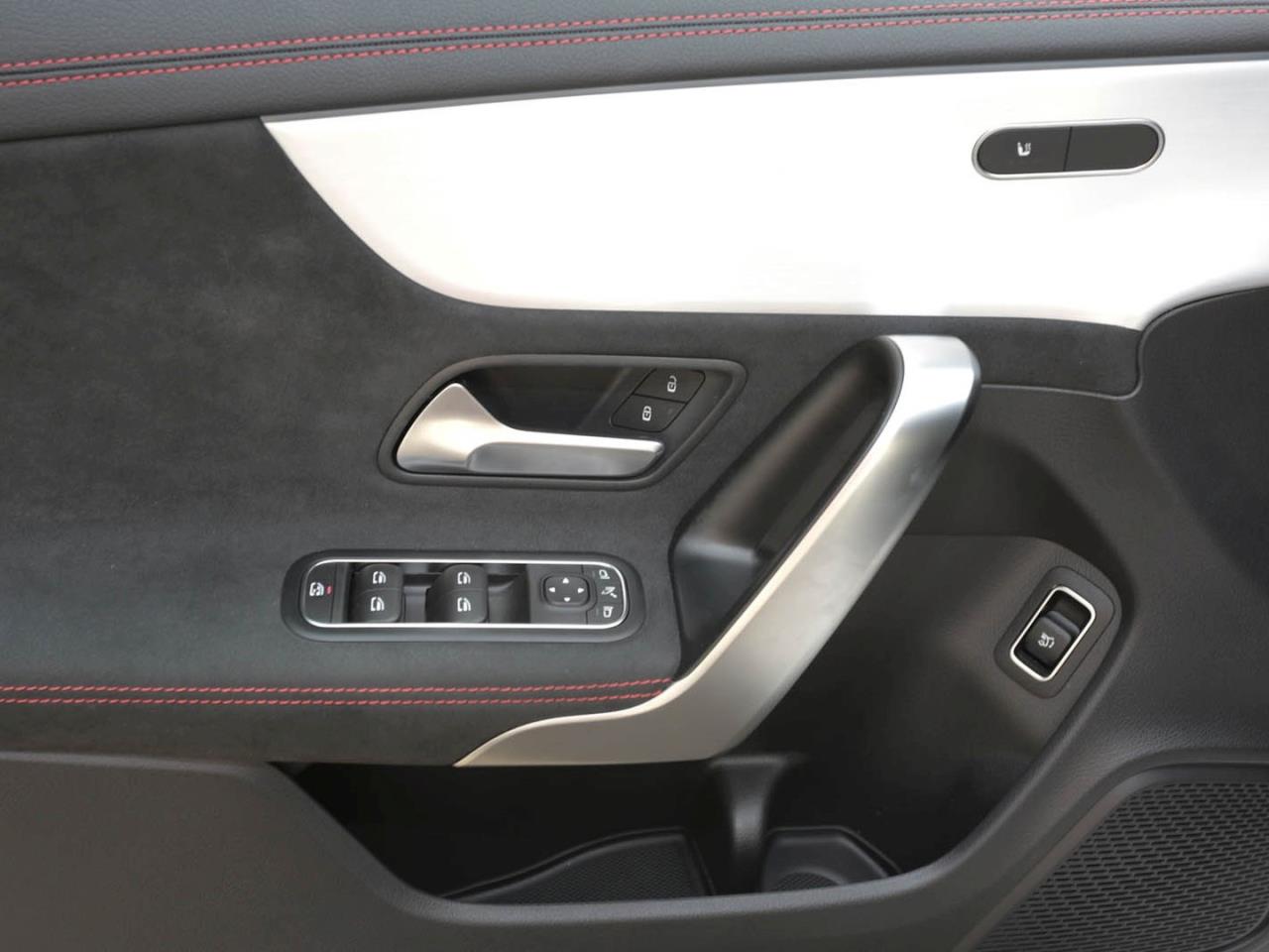 Mercedes-Benz CLA 200 SB AMG Night Panorama Distronic 360°