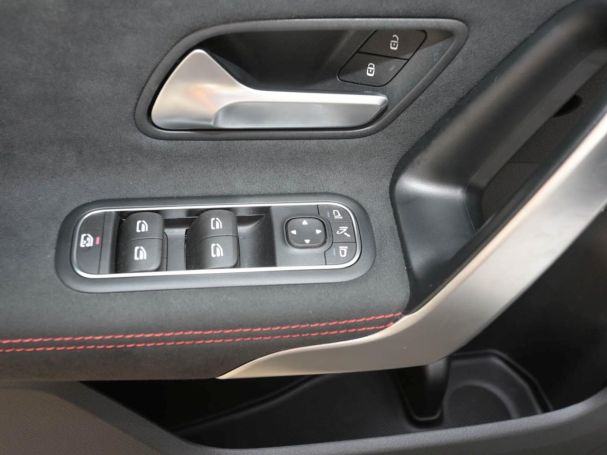 Mercedes-Benz CLA 200 SB AMG Night Panorama Distronic 360°