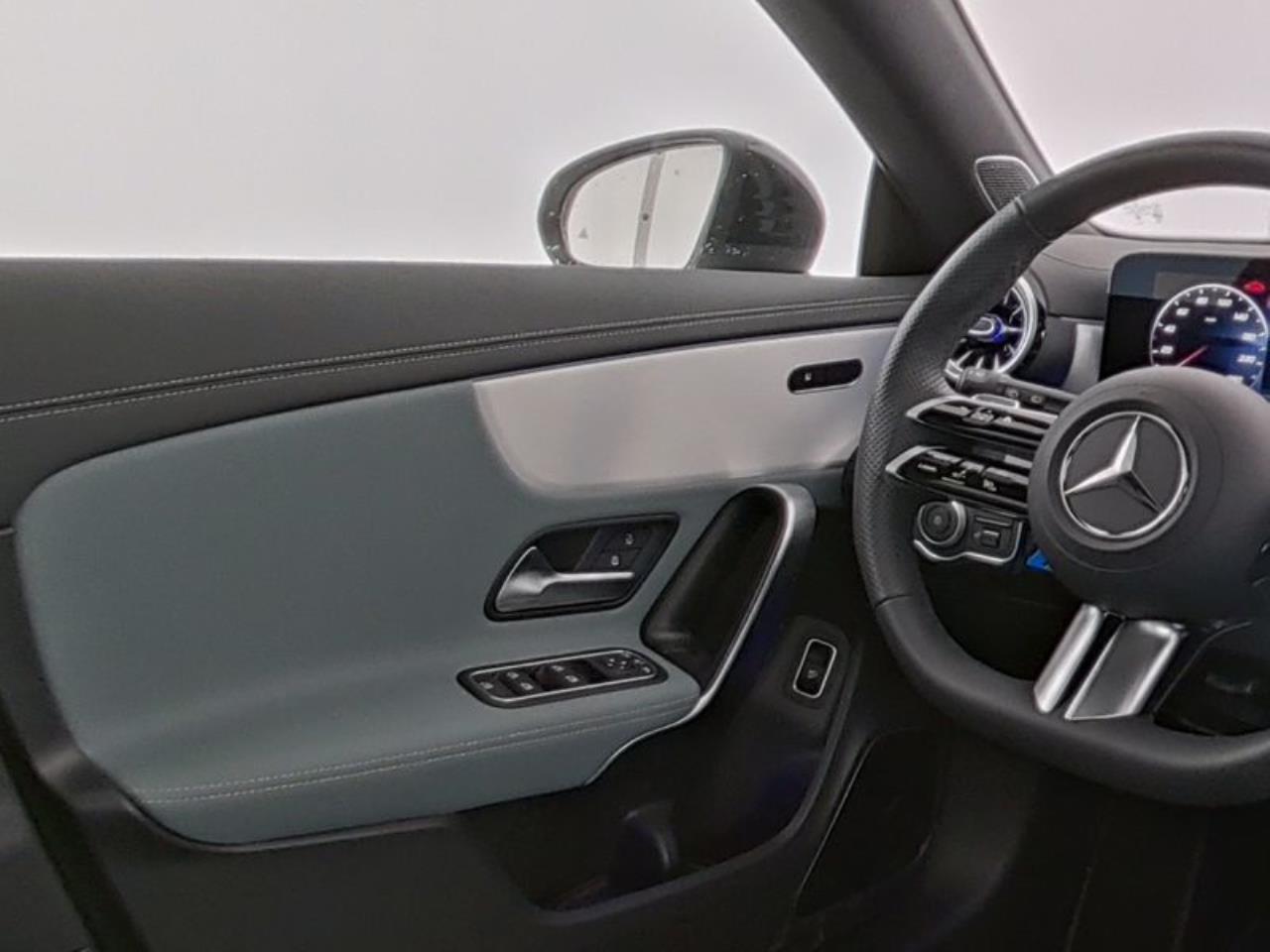 Mercedes-Benz CLA 200 SB AMG Night Panorama Distronic Kamera