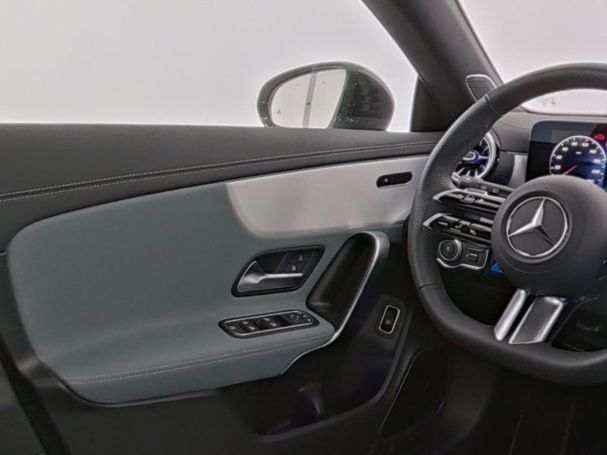 Mercedes-Benz CLA 200 SB AMG Night Panorama Distronic Kamera