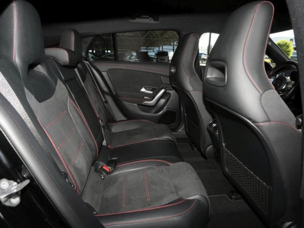 Mercedes-Benz CLA 200 Shooting Brake AMG MBUX Navi Distronic Mercedes-Benz CLA 200 Shooting Brake AMG MBUX Navi Distronic