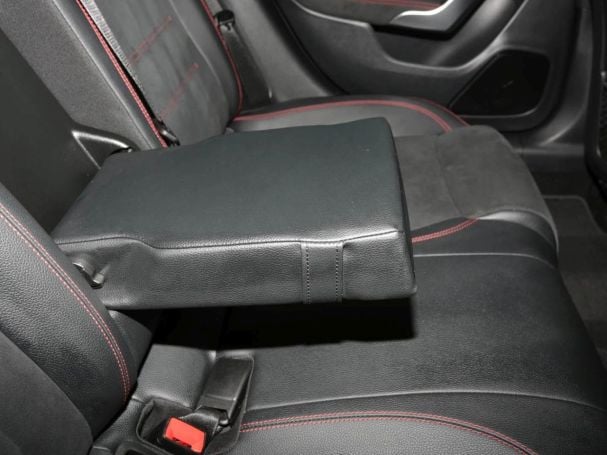 Mercedes-Benz CLA 200 Shooting Brake AMG MBUX Navi Distronic Mercedes-Benz CLA 200 Shooting Brake AMG MBUX Navi Distronic