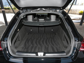 Mercedes-Benz CLA 200 Shooting Brake AMG MBUX Navi Distronic