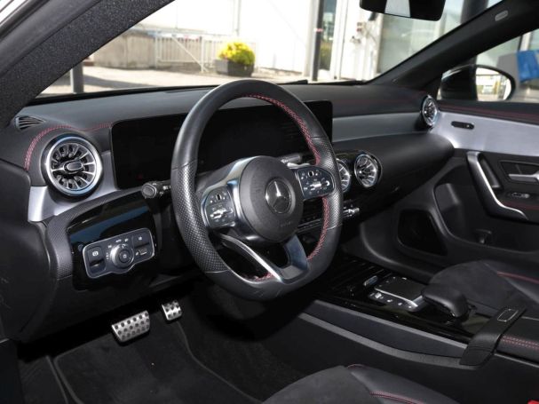 Mercedes-Benz CLA 200 Shooting Brake AMG MBUX Navi Distronic Mercedes-Benz CLA 200 Shooting Brake AMG MBUX Navi Distronic