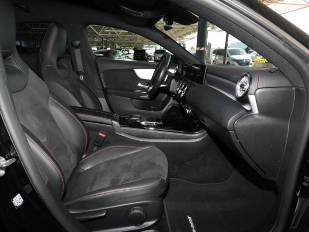 Mercedes-Benz CLA 200 Shooting Brake AMG MBUX Navi Distronic Mercedes-Benz CLA 200 Shooting Brake AMG MBUX Navi Distronic