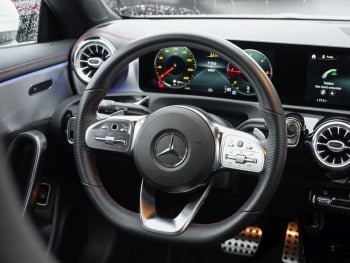 Mercedes-Benz CLA 220 d SB AMG Distronic Kamera Easy-Pack
