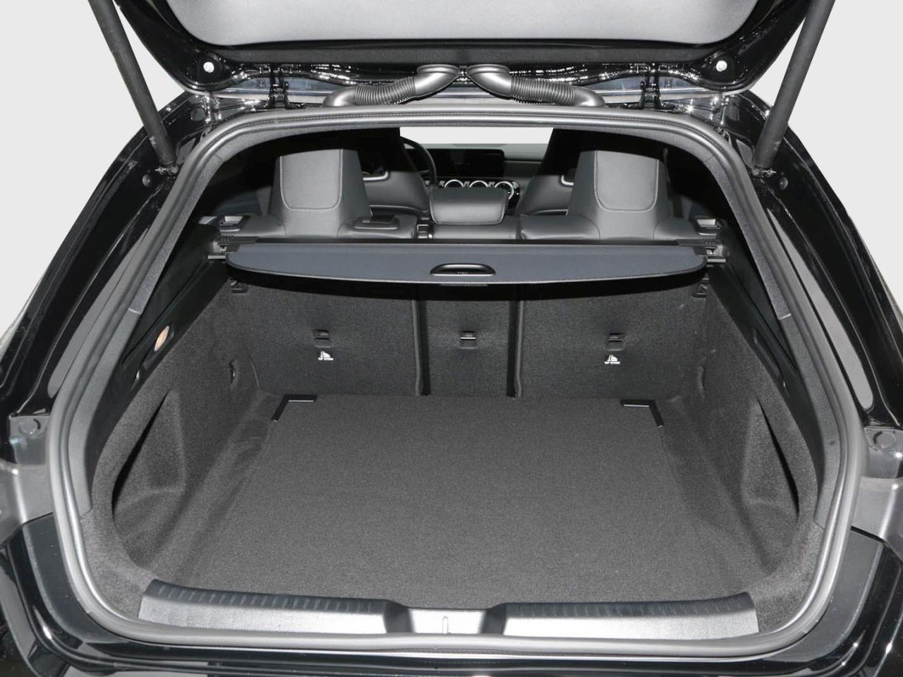 Mercedes-Benz CLA 220 d Shooting Brake AMG Night AHK 360°