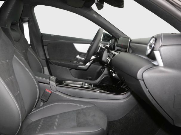 Mercedes-Benz CLA 220 d Shooting Brake AMG Night AHK 360° Mercedes-Benz CLA 220 d Shooting Brake AMG Night AHK 360°
