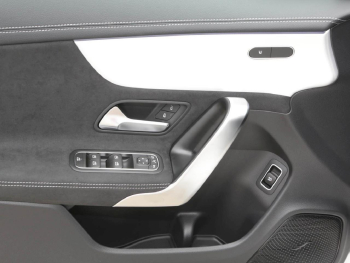 Mercedes-Benz CLA 220 d Shooting Brake AMG Night Navi AHK 360°