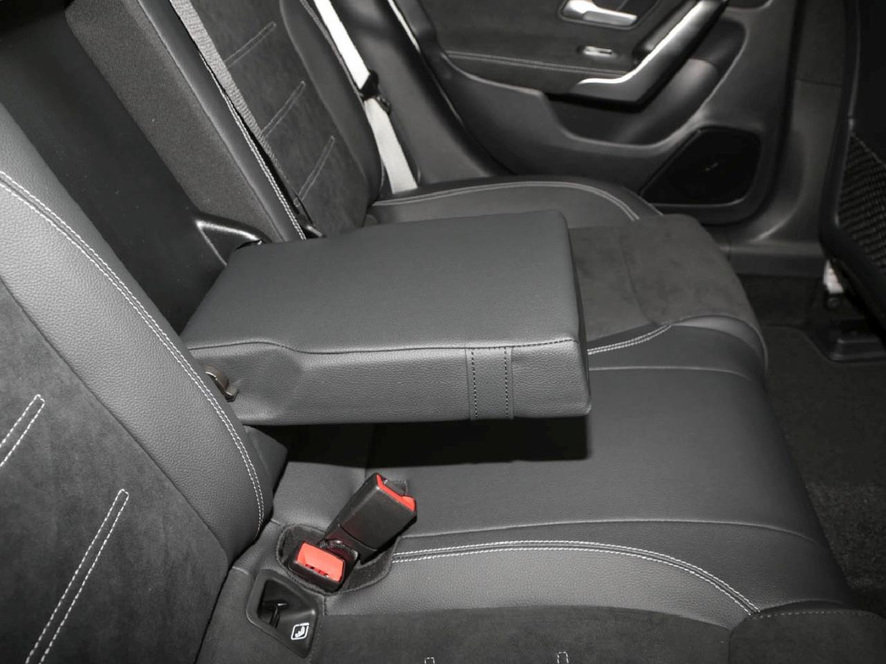 Mercedes-Benz CLA 220 d Shooting Brake AMG Night Navi AHK 360°