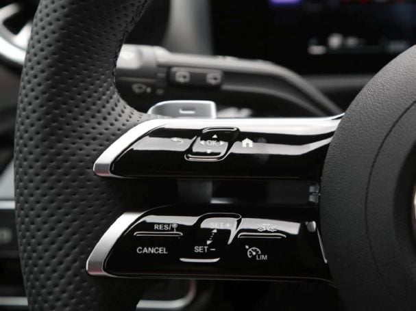 Mercedes-Benz CLA 220 d Shooting Brake AMG Night Navi AHK 360° Mercedes-Benz CLA 220 d Shooting Brake AMG Night Navi AHK 360°
